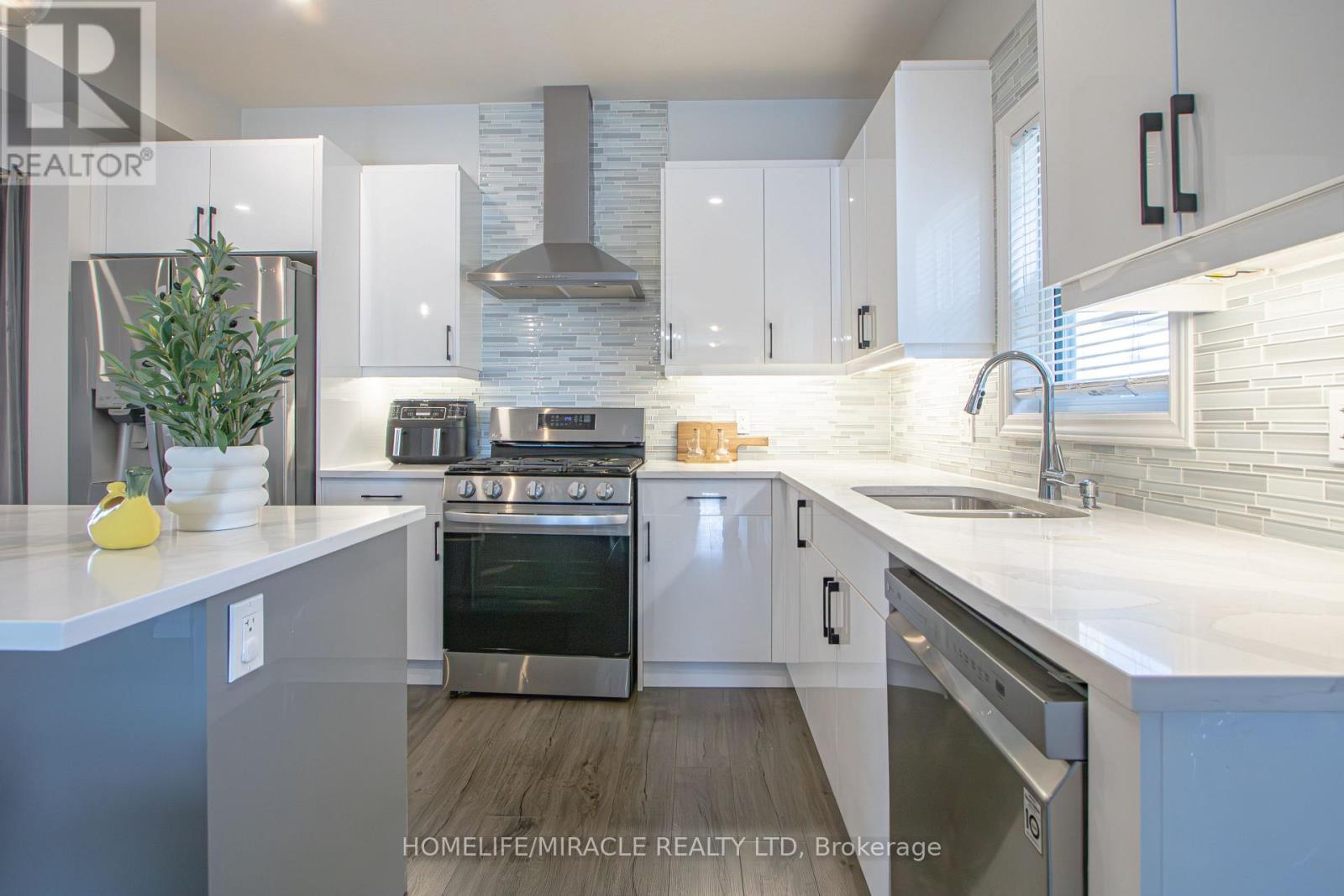 274 Middleton Avenue, London South, Ontario  N6L 0E9 - Photo 16 - X12998904