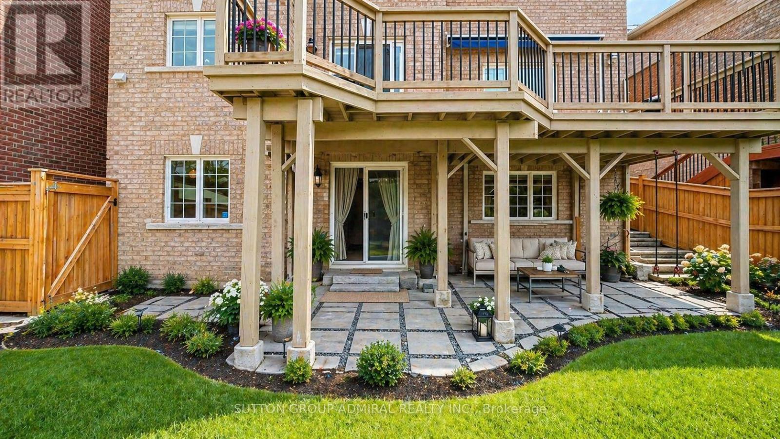 BASEMENT - 28 DOVETAIL DRIVE, Richmond Hill, Ontario