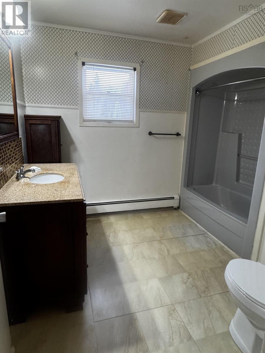 6221 Seaside Drive, Gardiner Mines, Nova Scotia  B1H 5K4 - Photo 14 - 202604000