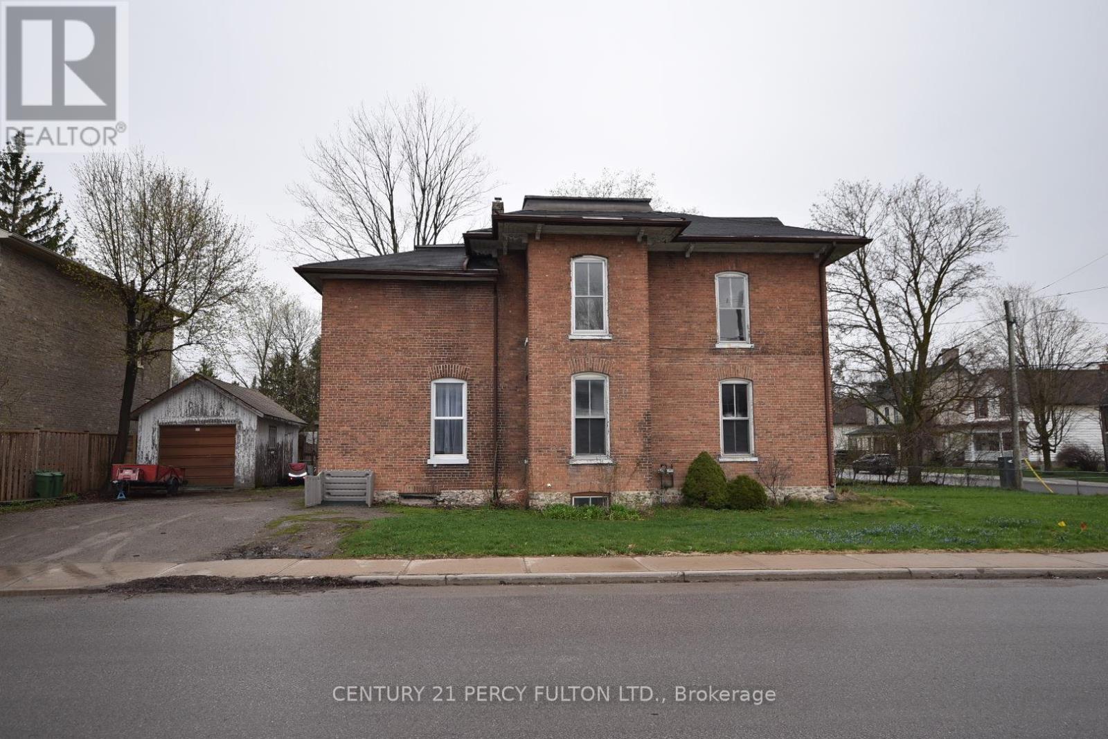 23 GLENELG STREET W, Kawartha Lakes, Ontario