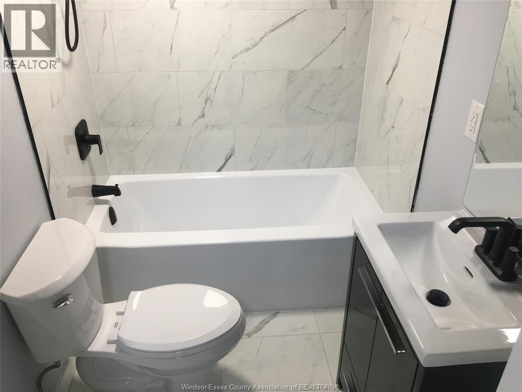1101 Elsmere, Windsor, Ontario  N9A 2B1 - Photo 24 - 26002114