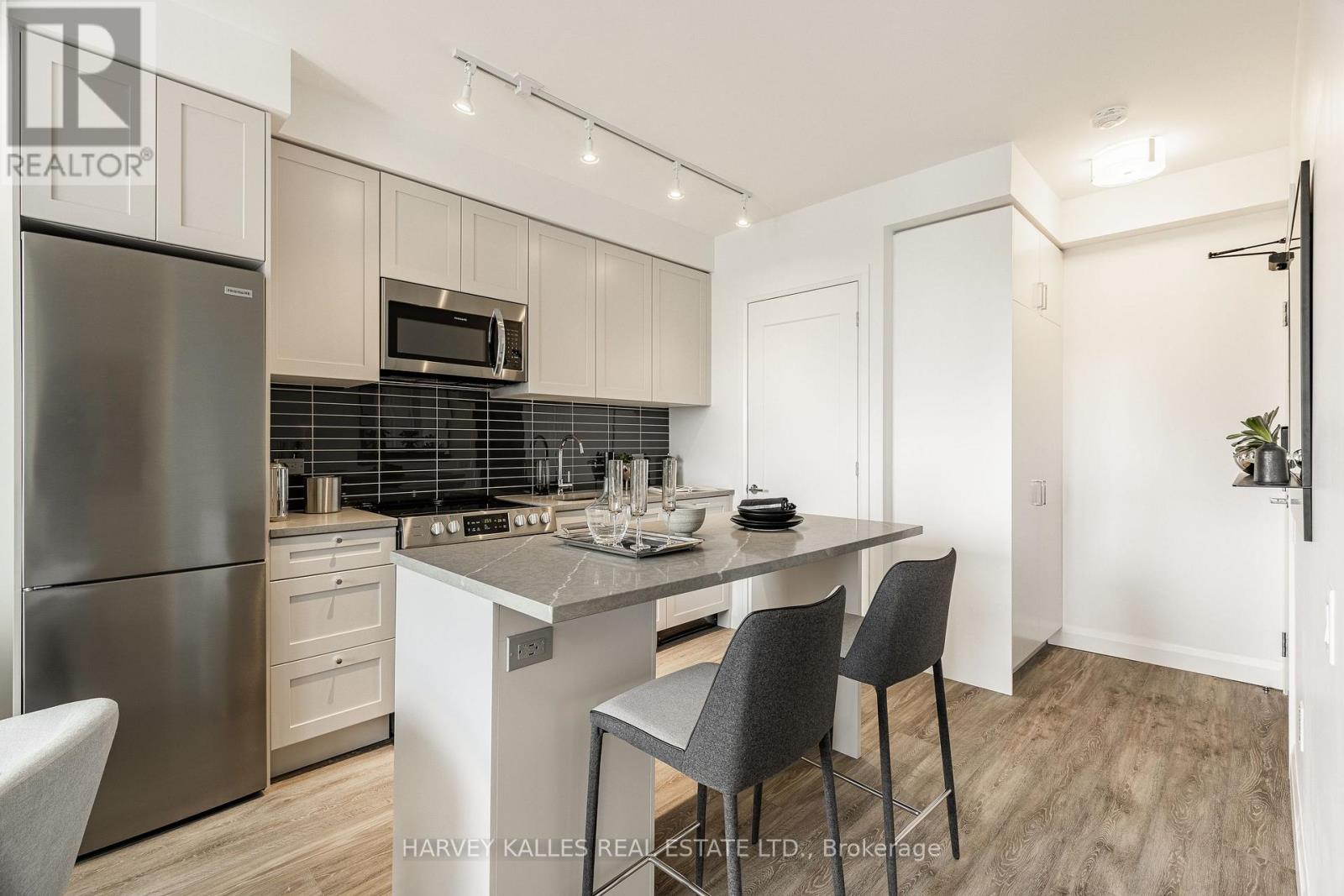 1404 - 71 Redpath Avenue, Toronto, Ontario  M4S 0E1 - Photo 4 - C13056832