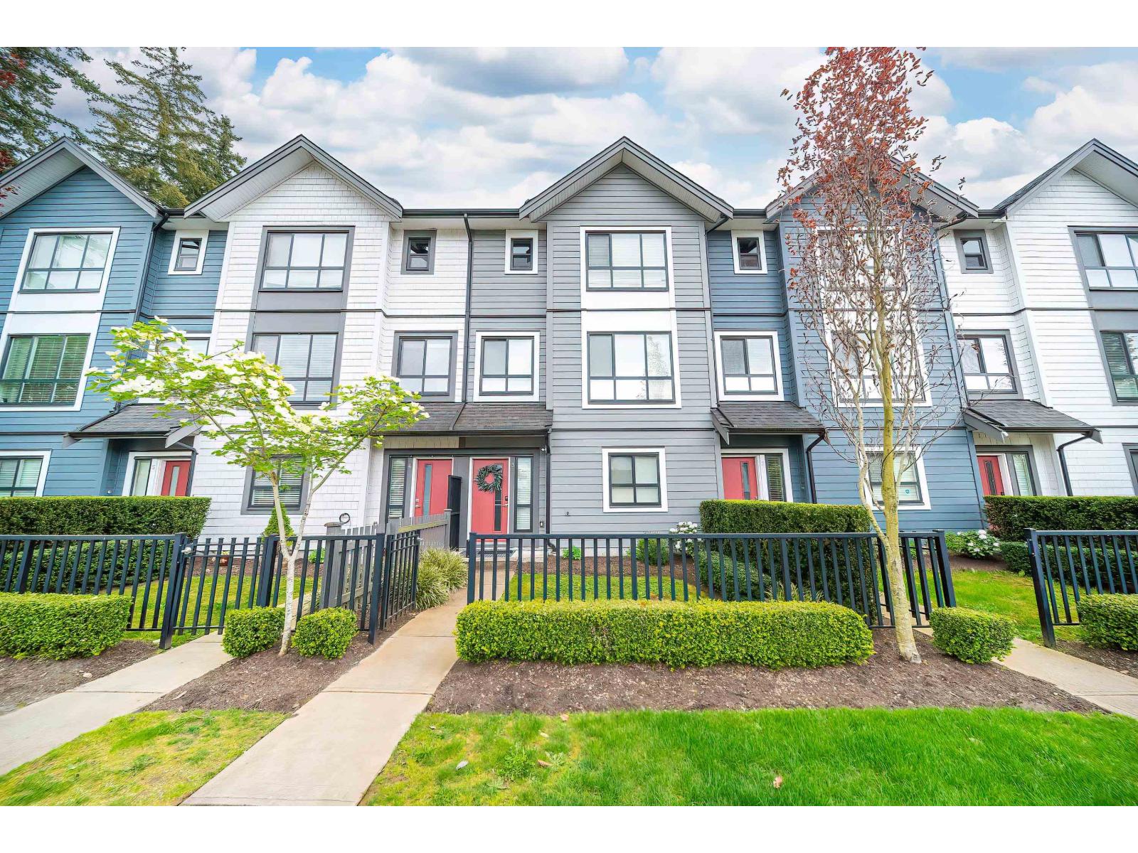 3 16760 25 Avenue, Surrey, British Columbia  V3Z 0W4 - Photo 1 - R3117638