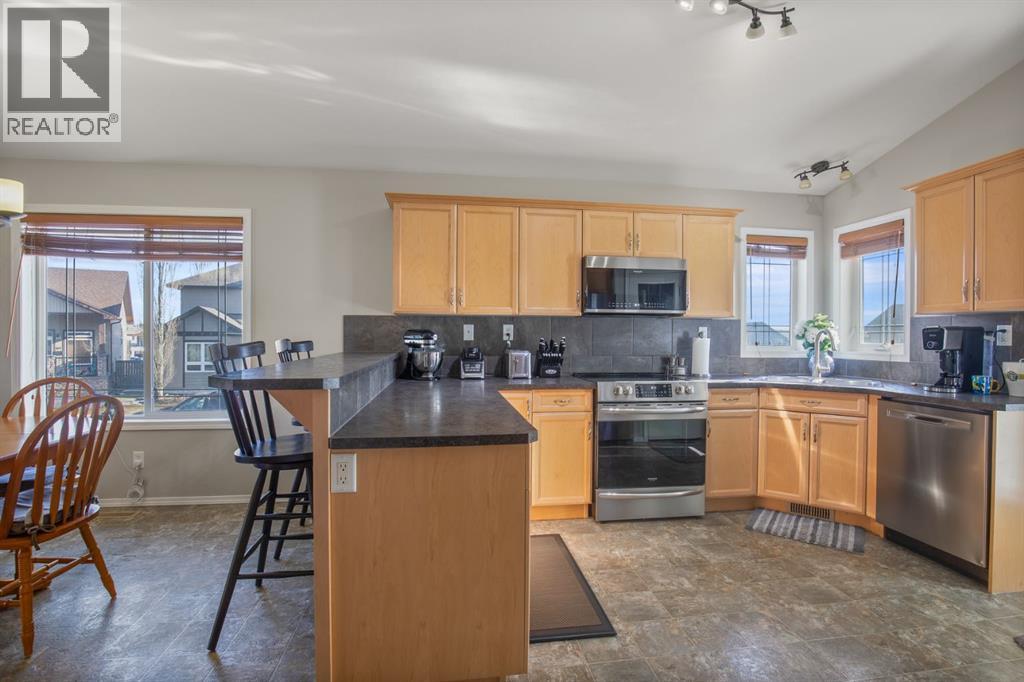 171 Vickers Close, Red Deer, Alberta  T4R 0C9 - Photo 6 - A2305747