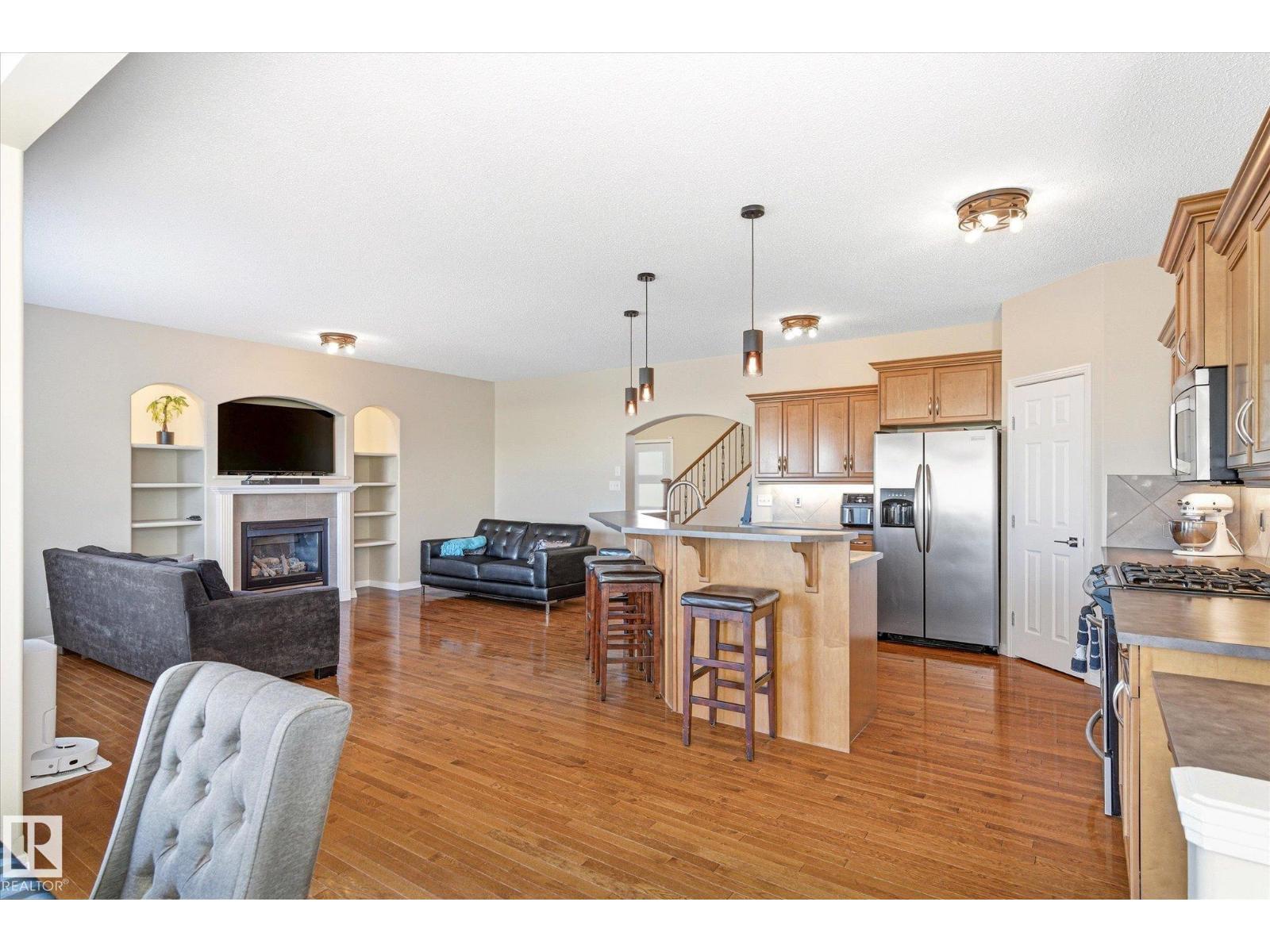 8027 3 Av Sw, Edmonton, Alberta  T6X 1K6 - Photo 5 - E4484736