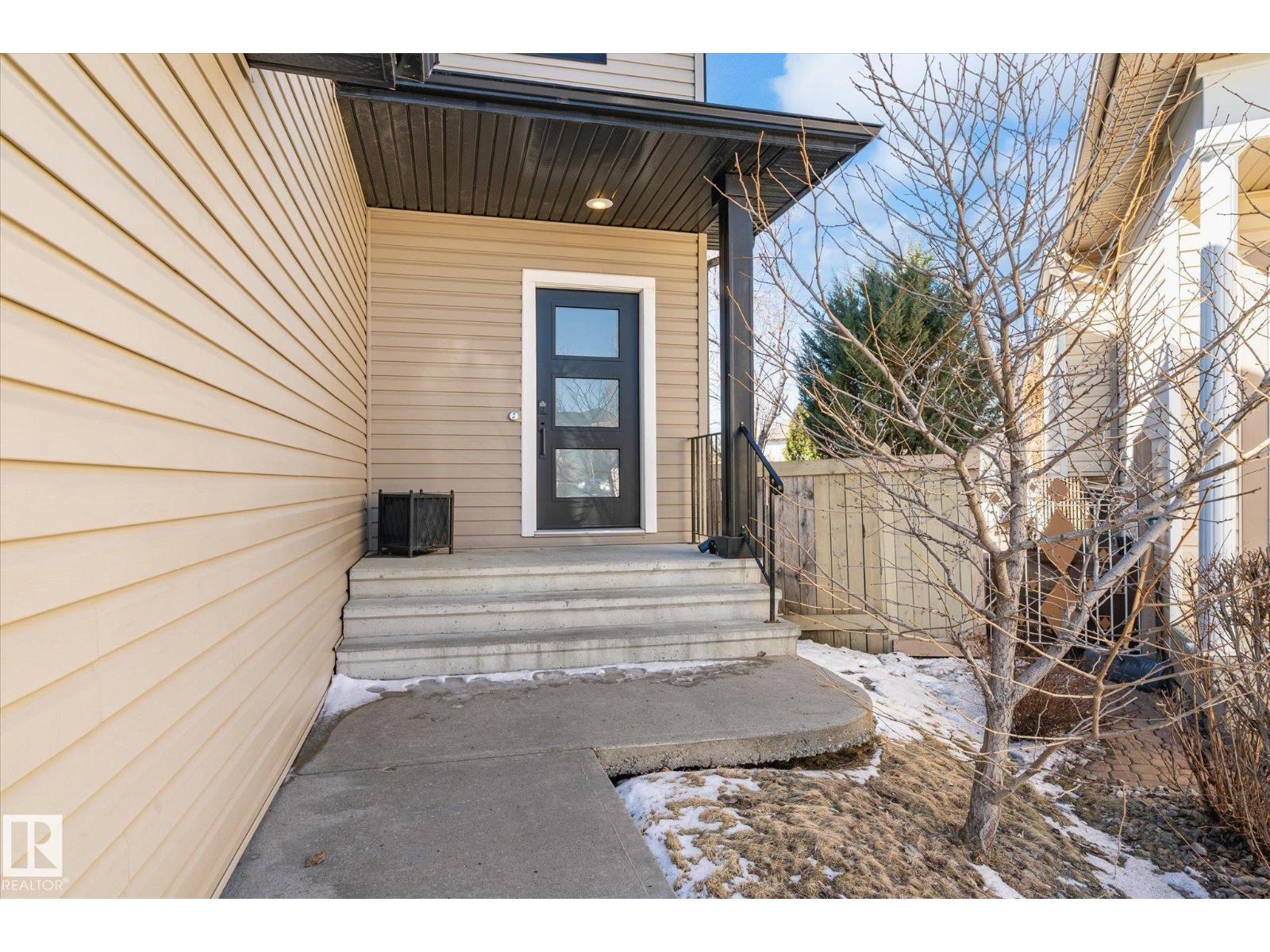 8027 3 Av Sw, Edmonton, Alberta  T6X 1K6 - Photo 4 - E4484736
