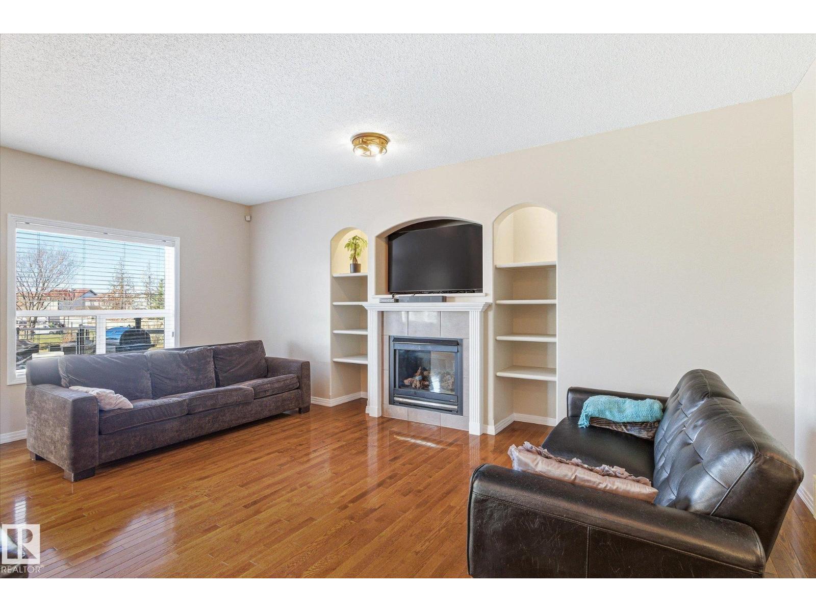 8027 3 Av Sw, Edmonton, Alberta  T6X 1K6 - Photo 8 - E4484736