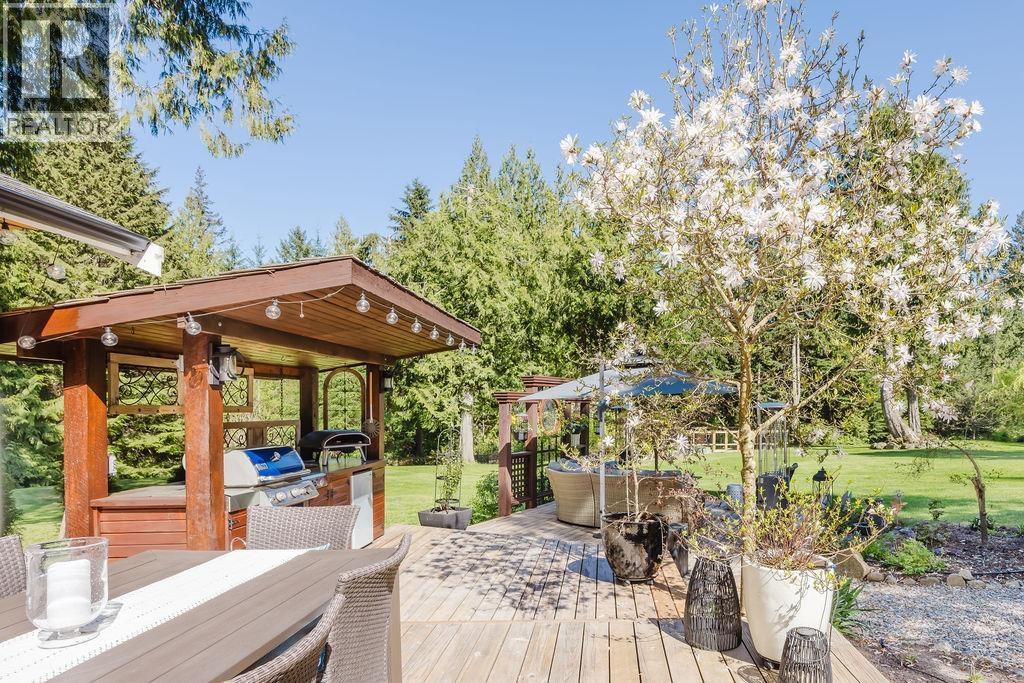 115 Williamsons Landing Road, Gibsons, British Columbia  V0N 1V6 - Photo 5 - R3115916