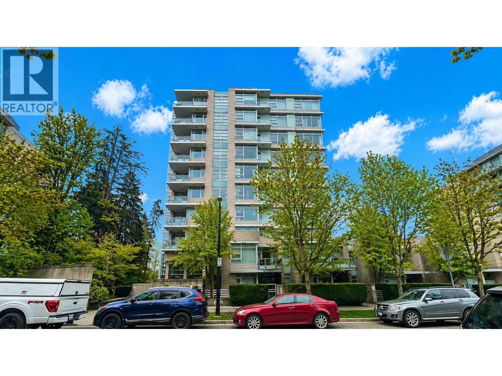 601 9266 University Crescent, Burnaby, British Columbia  V5A 4Z1 - Photo 2 - R3116365