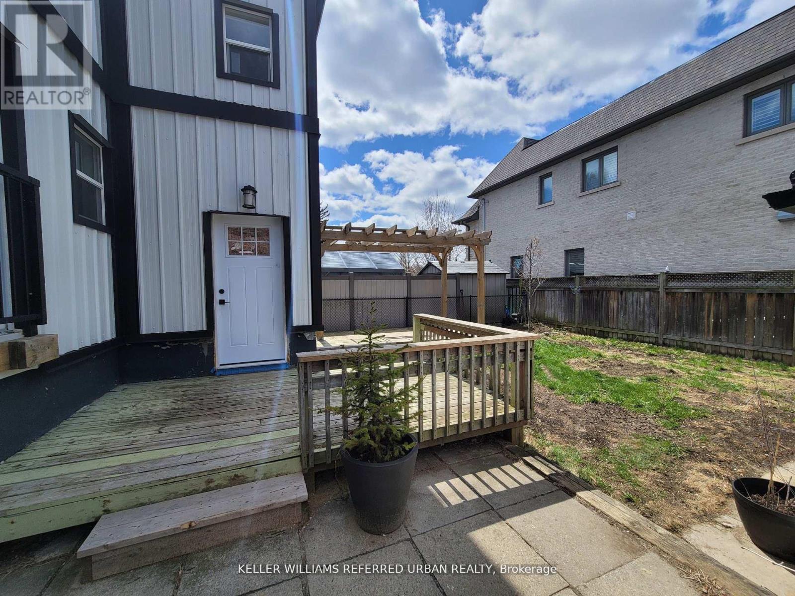 1 - 84 Foch Avenue, Toronto, Ontario  M8W 3X6 - Photo 18 - W13060596