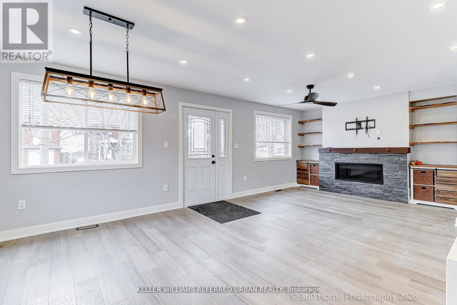 1 - 84 Foch Avenue, Toronto, Ontario  M8W 3X6 - Photo 3 - W13060596