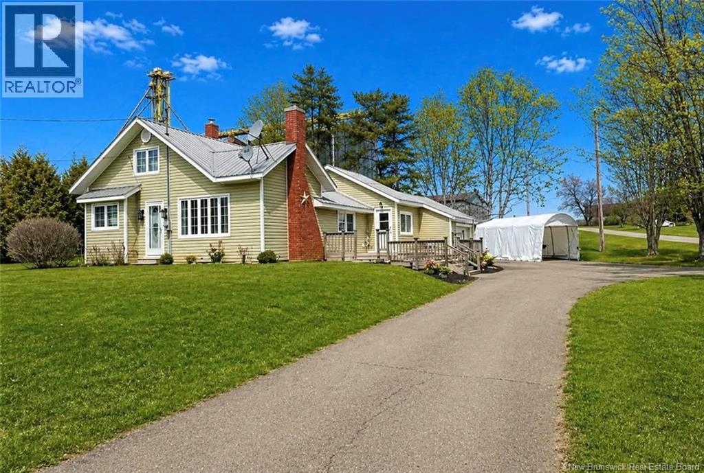 834 Central Street, Centreville, New Brunswick  E7K 2E7 - Photo 1 - NB132043