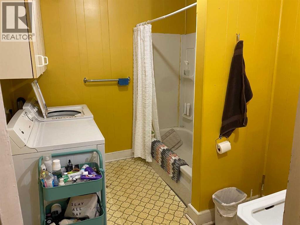 4901 46 Avenue, Spirit River, Alberta  T0H 3G0 - Photo 9 - A2305808