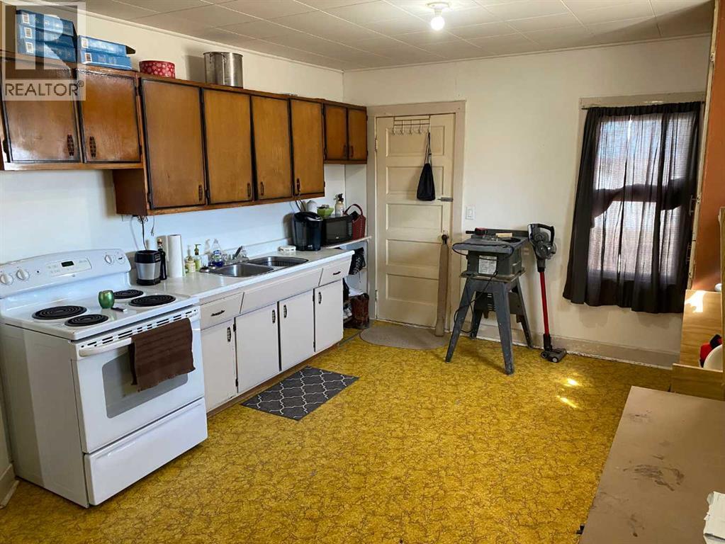 4901 46 Avenue, Spirit River, Alberta  T0H 3G0 - Photo 2 - A2305808