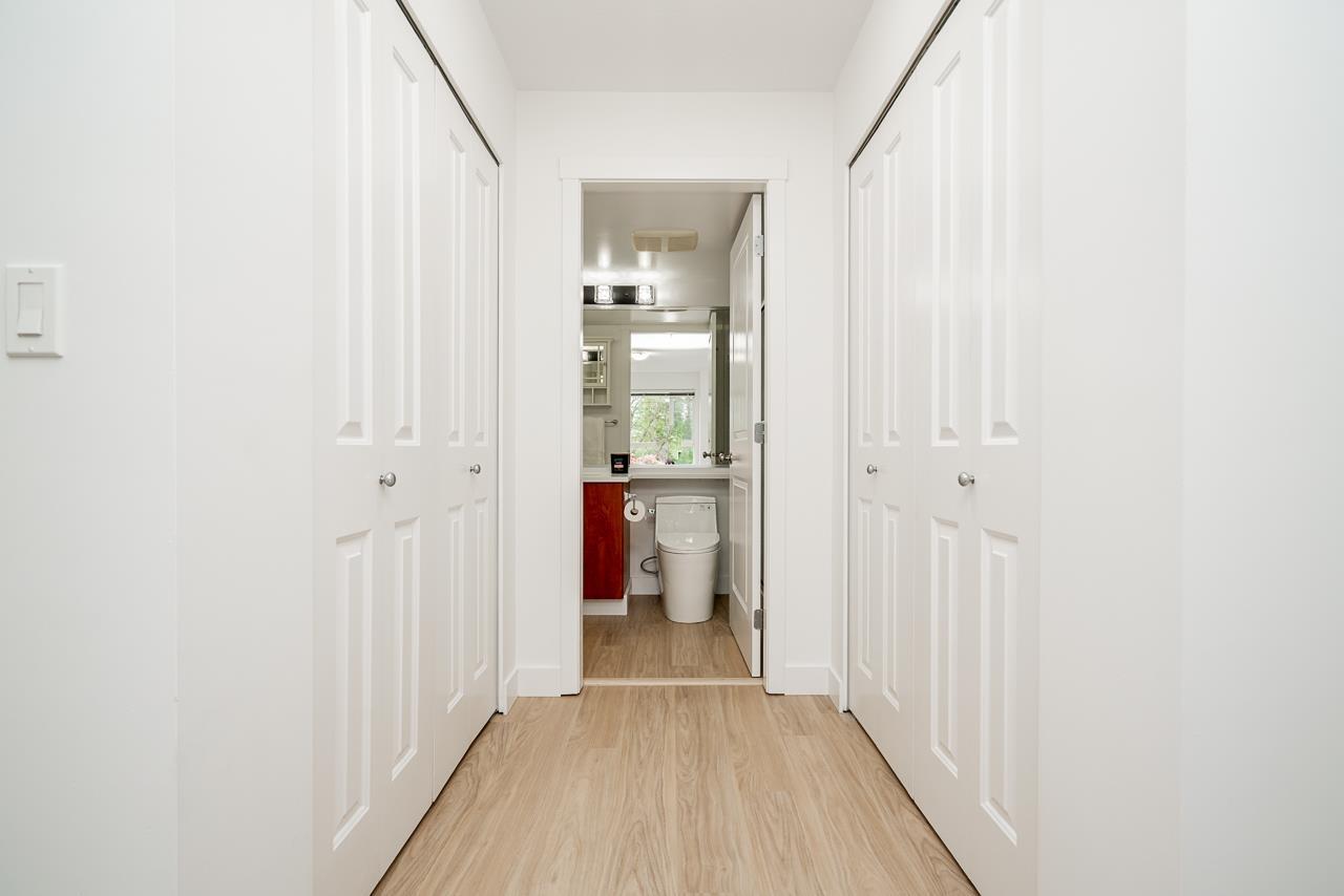 215 14960 102a Avenue, Surrey, British Columbia  V3R 6A3 - Photo 21 - R3117262