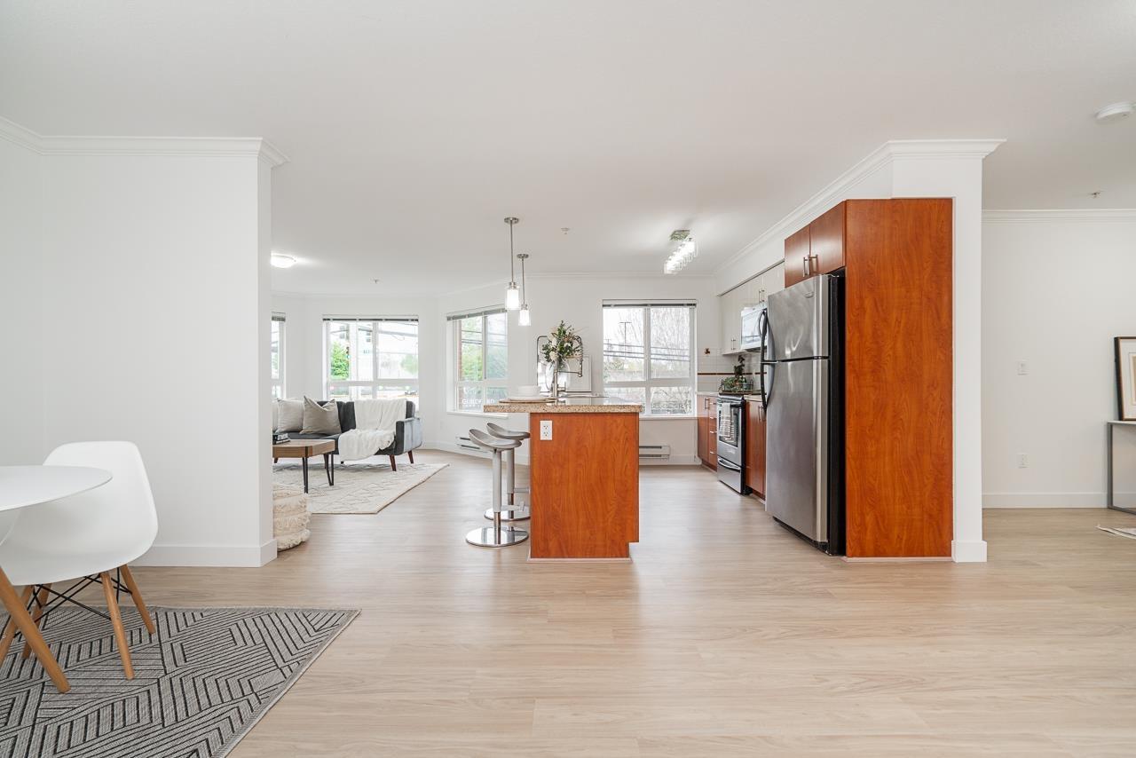 215 14960 102a Avenue, Surrey, British Columbia  V3R 6A3 - Photo 12 - R3117262