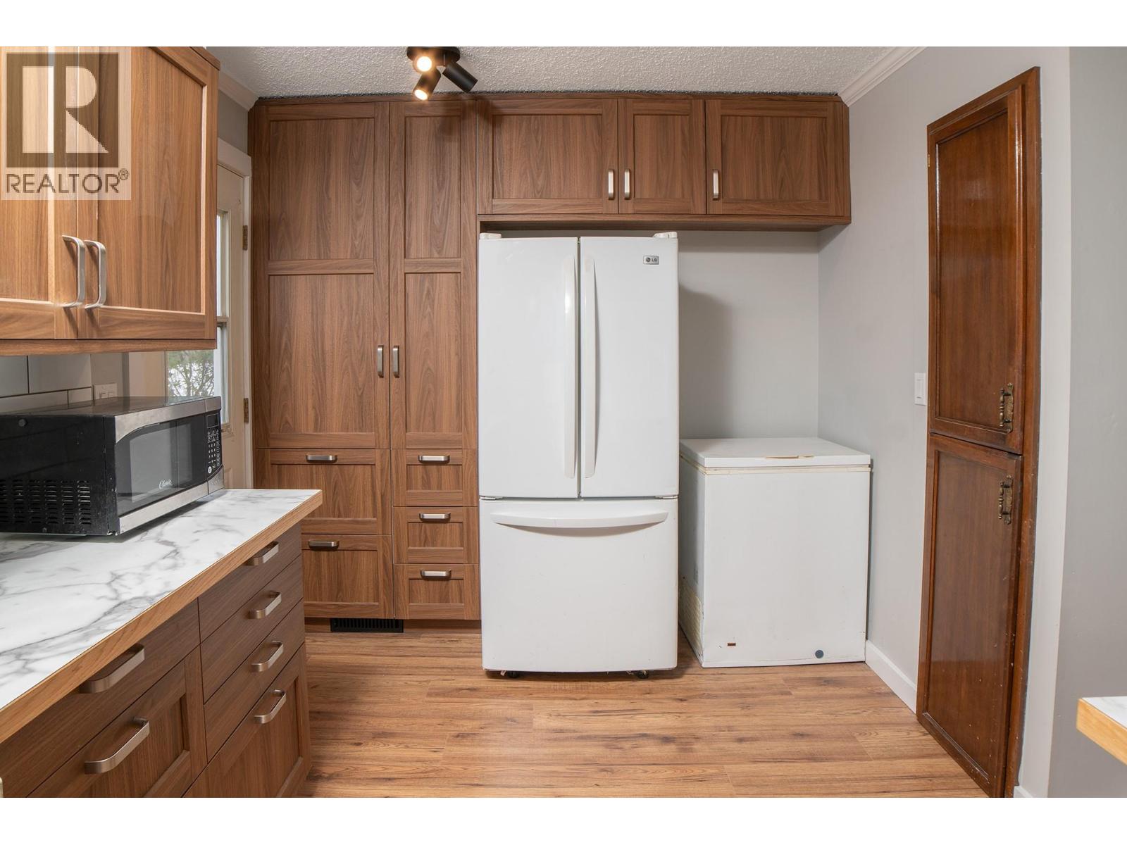 1828 Hurl Street, Creston, British Columbia  V0B 1G5 - Photo 15 - 10384713