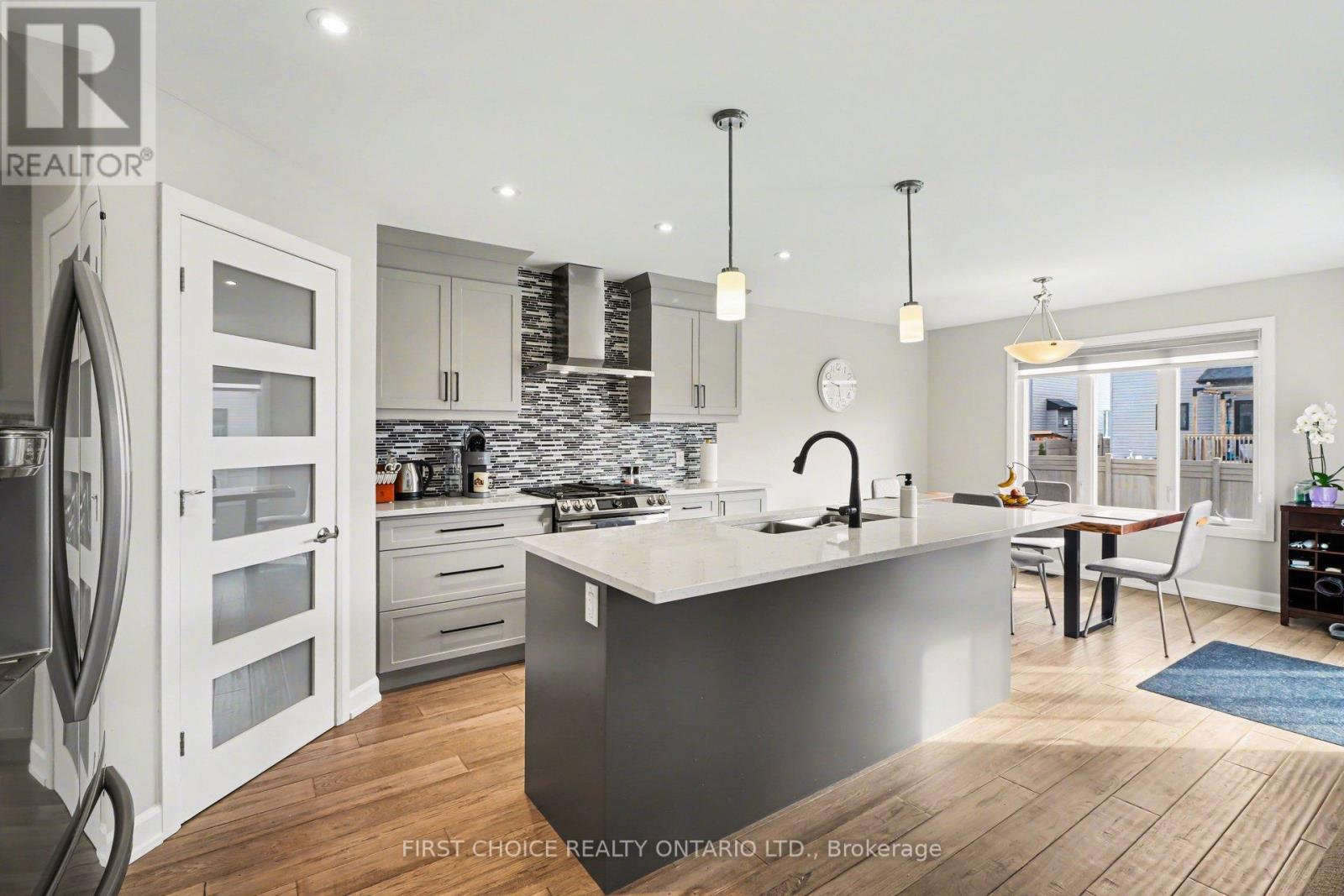 540 Lucent Street, Russell, Ontario  K4R 0E7 - Photo 3 - X13060742