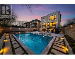 35 NIPIGON AVENUE, Toronto, Ontario