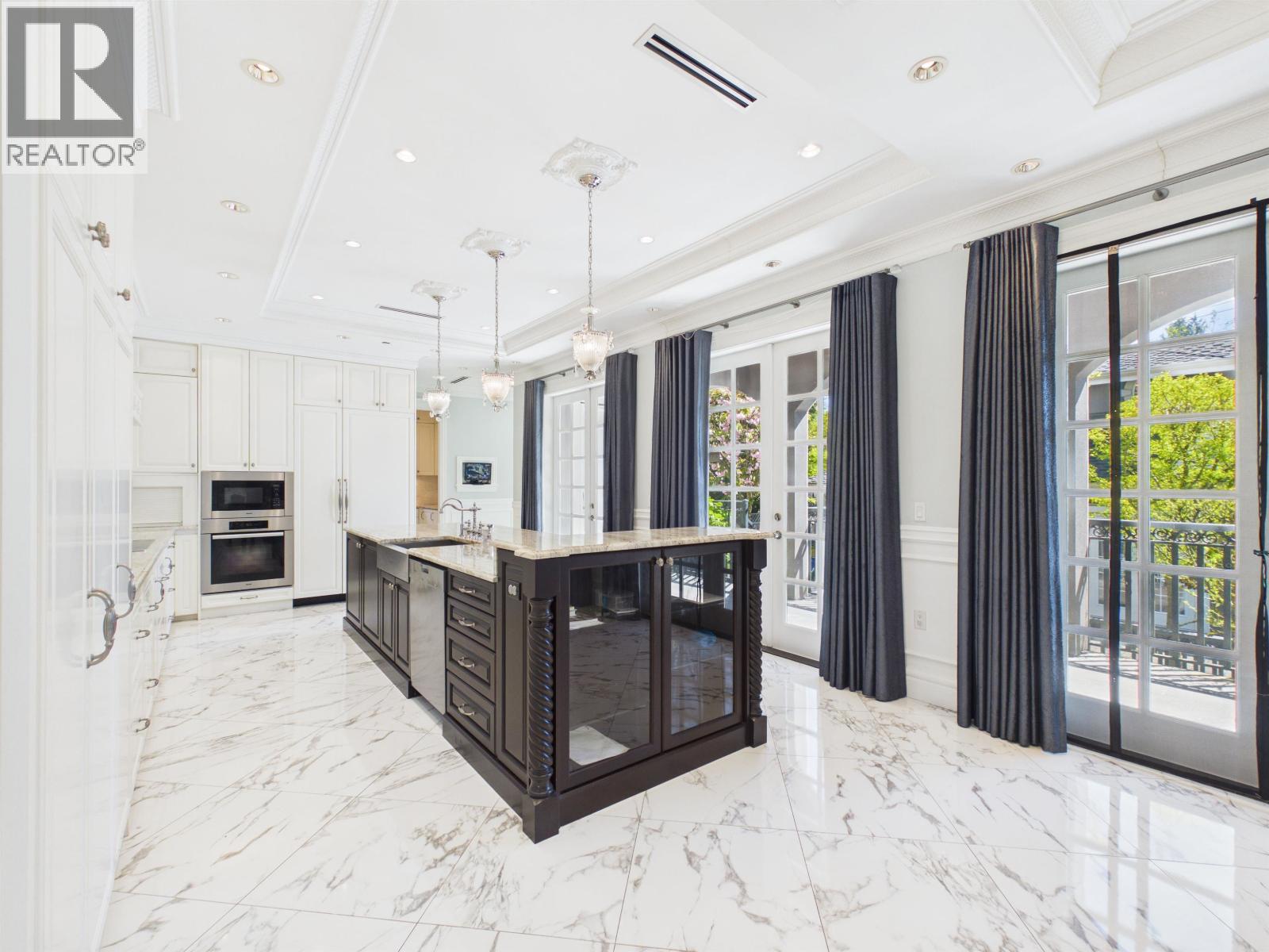 738 W 54th Avenue, Vancouver, British Columbia  V6P 1M4 - Photo 9 - R3116481