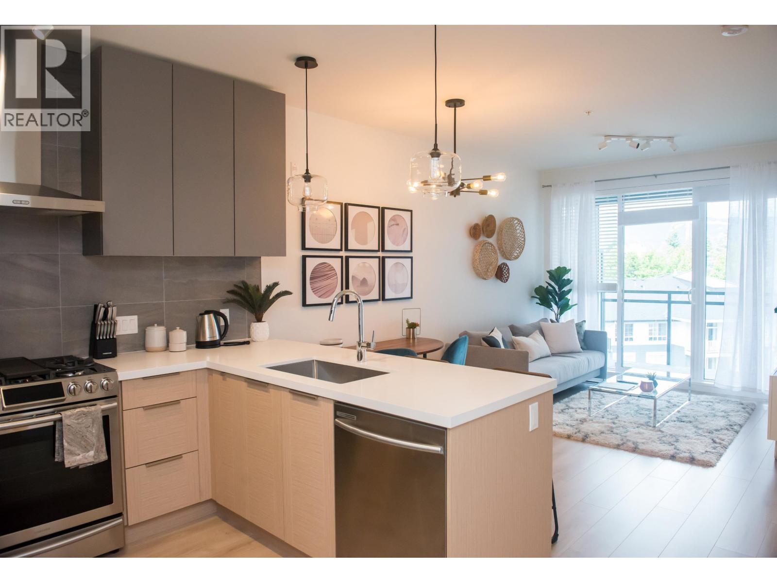 601 603 Regan Avenue, Coquitlam, British Columbia  V3J 0K2 - Photo 9 - R3117671