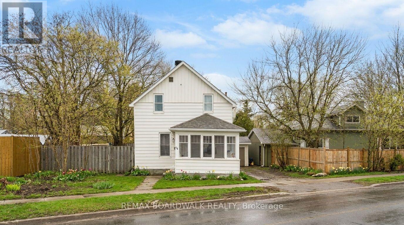 54 COLEMAN STREET, Carleton Place, Ontario