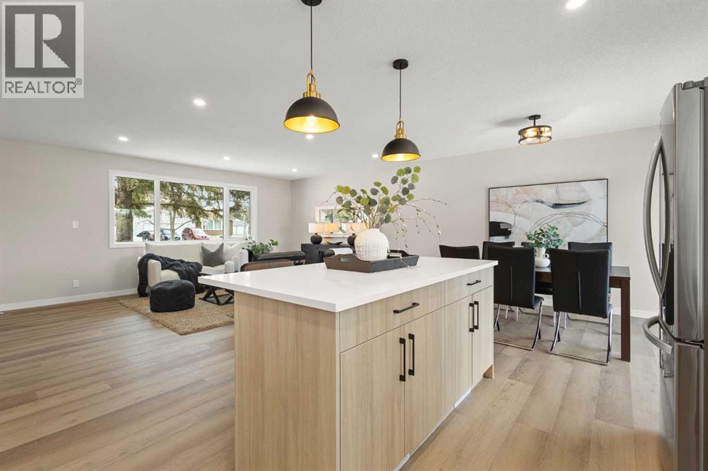 347 Queensland Drive Se, Calgary, Alberta  T2J 3R6 - Photo 14 - A2291982