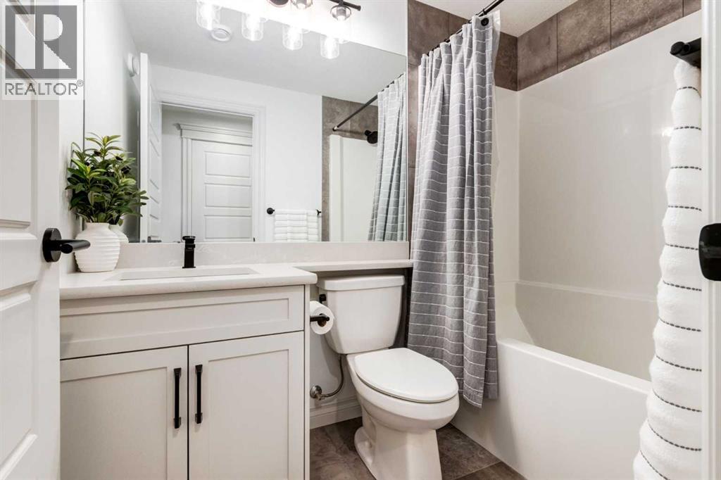 34 Rowmont Grove NW, Calgary, Alberta  T3L 0L3 - Photo 45 - A2297930