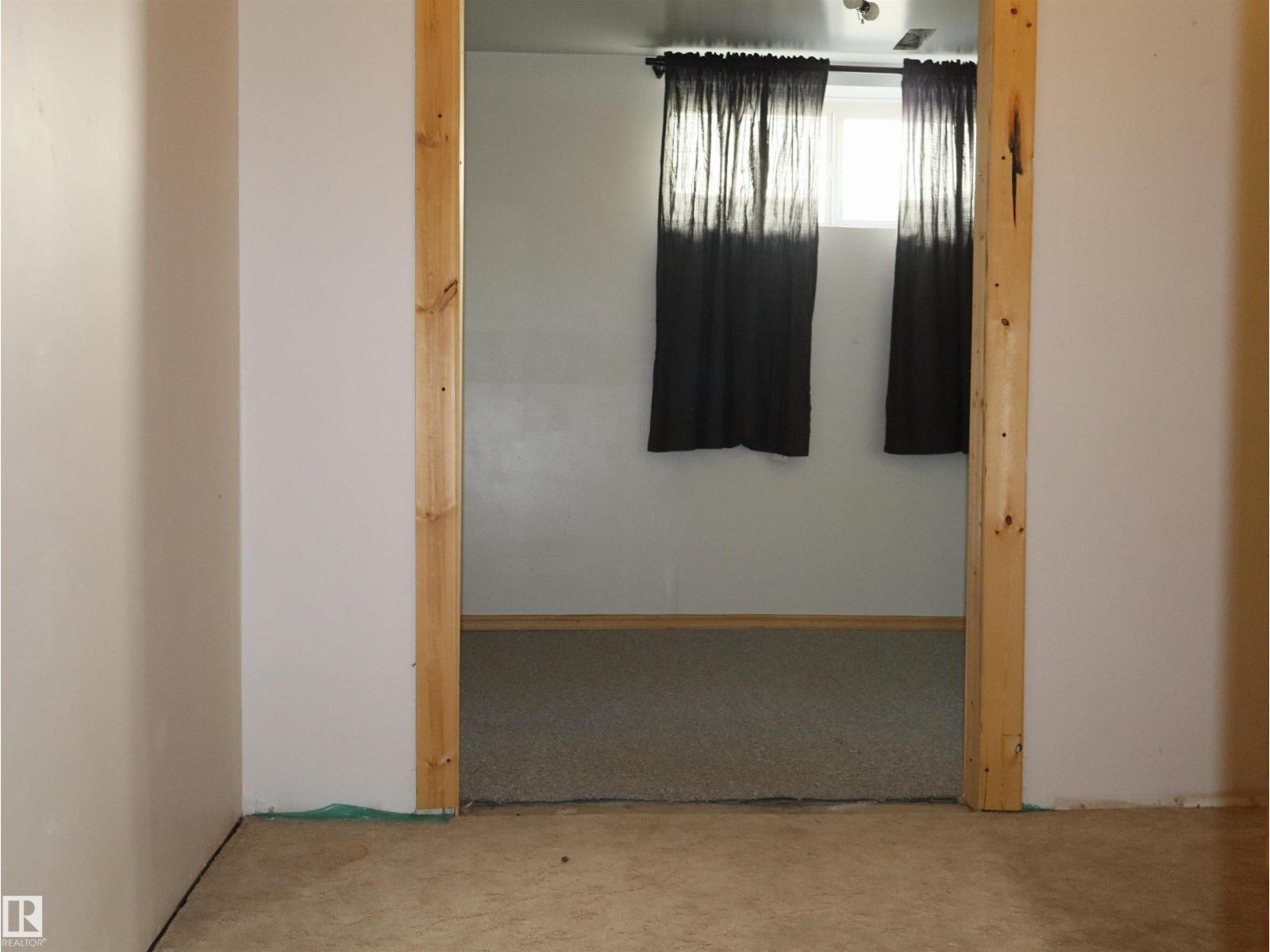 4934 49 Avenue, Barrhead, Alberta  T7N 1G6 - Photo 28 - E4484740