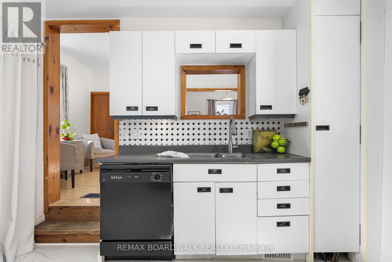 54 Coleman Street, Carleton Place, Ontario  K7C 4P1 - Photo 17 - X12914422