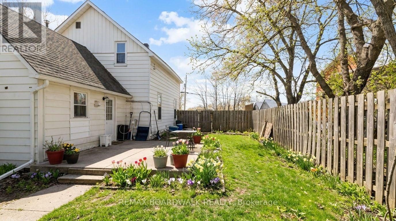 54 Coleman Street, Carleton Place, Ontario  K7C 4P1 - Photo 28 - X12914422