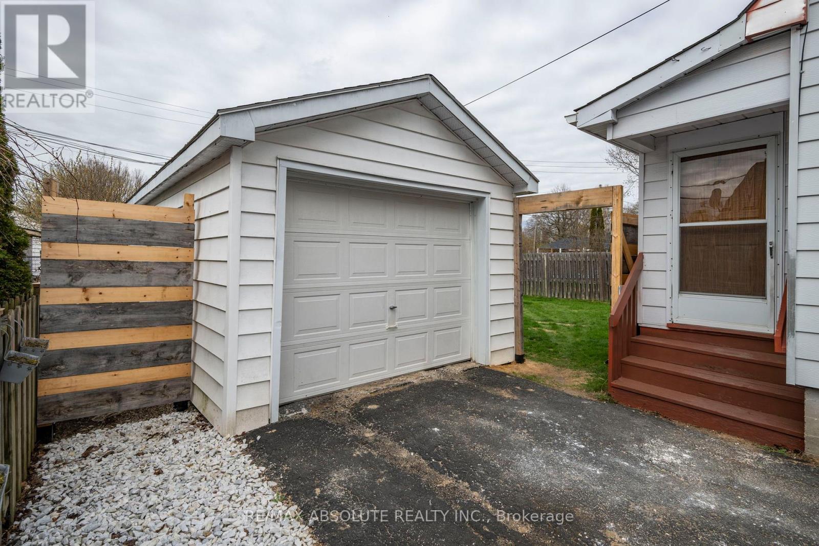 61 Third Avenue, Arnprior, Ontario  K7S 1Y6 - Photo 13 - X12976360