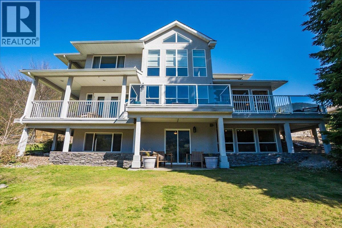 5839 Sunset Drive, Nelson, British Columbia