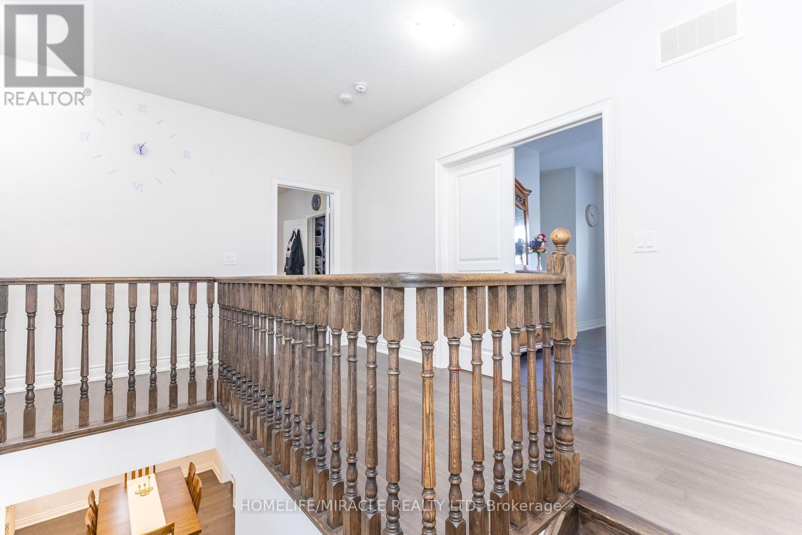 1535 Mendelson Heights, Milton, Ontario  L9E 1H3 - Photo 18 - W13043626