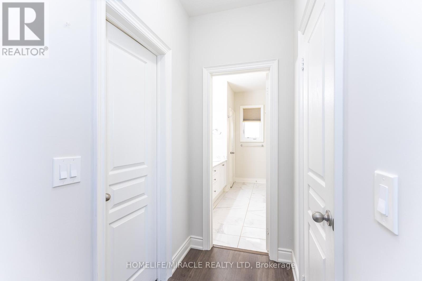 1535 Mendelson Heights, Milton, Ontario  L9E 1H3 - Photo 25 - W13043626