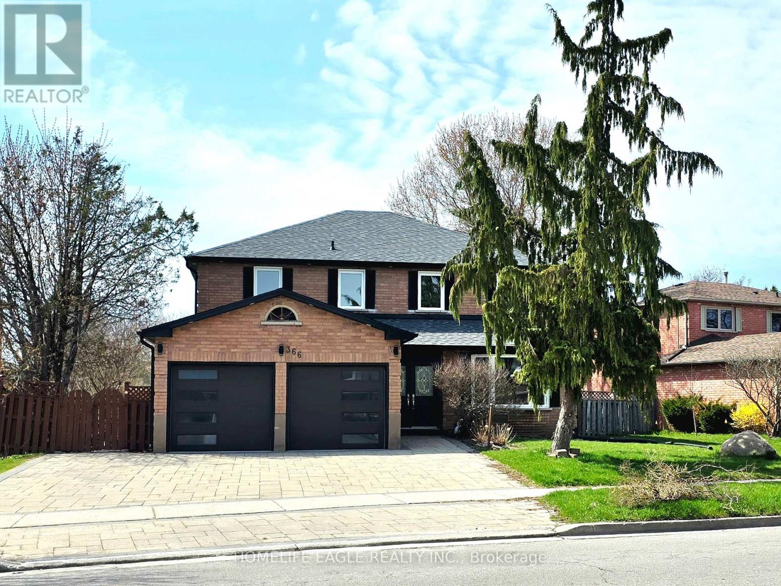 366 WARATAH AVENUE, Newmarket, Ontario