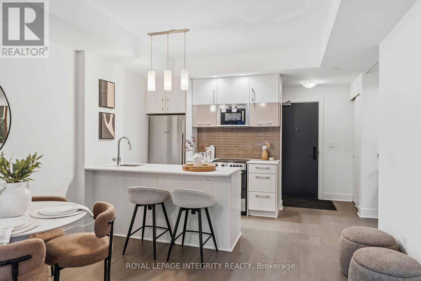 1007 - 255 Bay Street, Ottawa, Ontario  K1R 0C5 - Photo 3 - X13001984