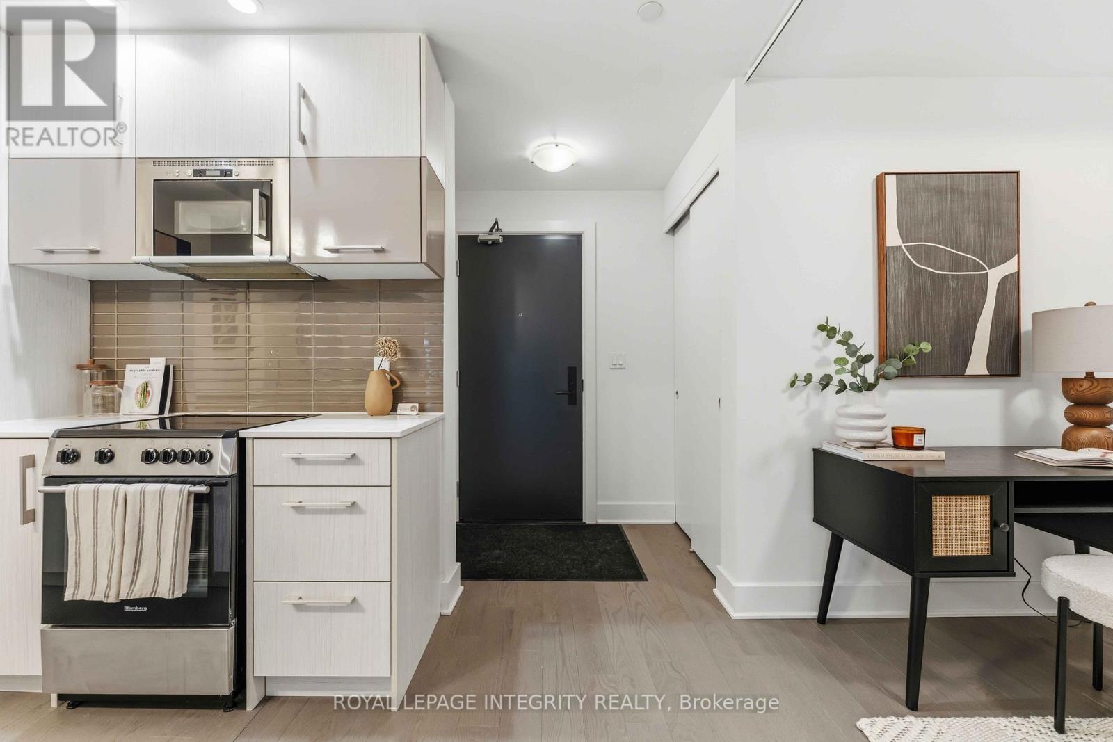 1007 - 255 Bay Street, Ottawa, Ontario  K1R 0C5 - Photo 4 - X13001984