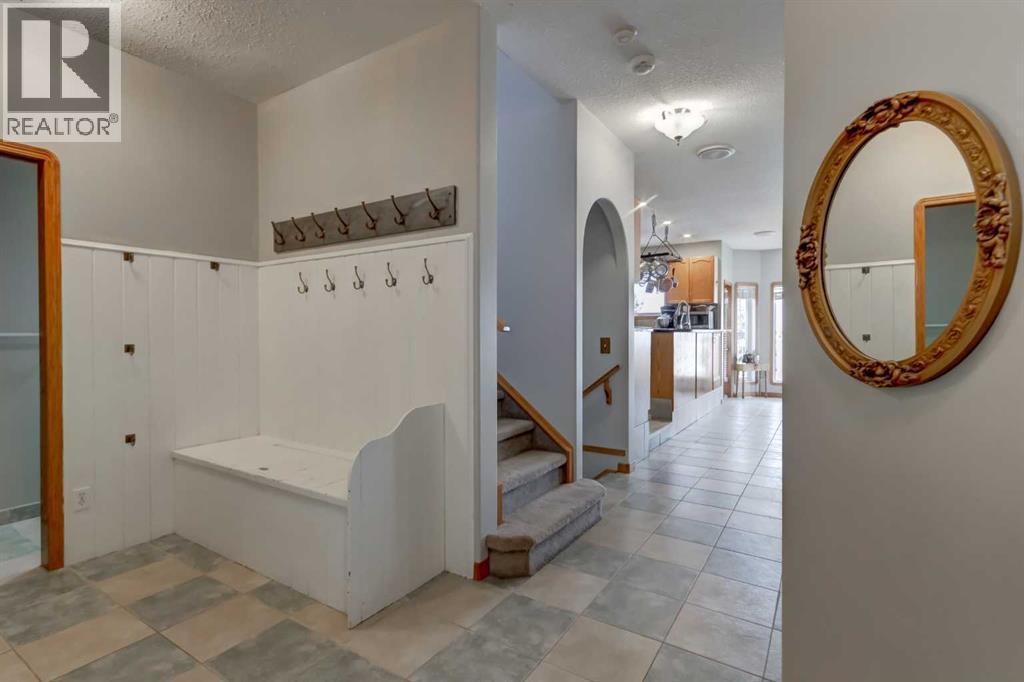 208 Railway Avenue, Cheadle, Alberta  T1P 0X8 - Photo 6 - A2286052