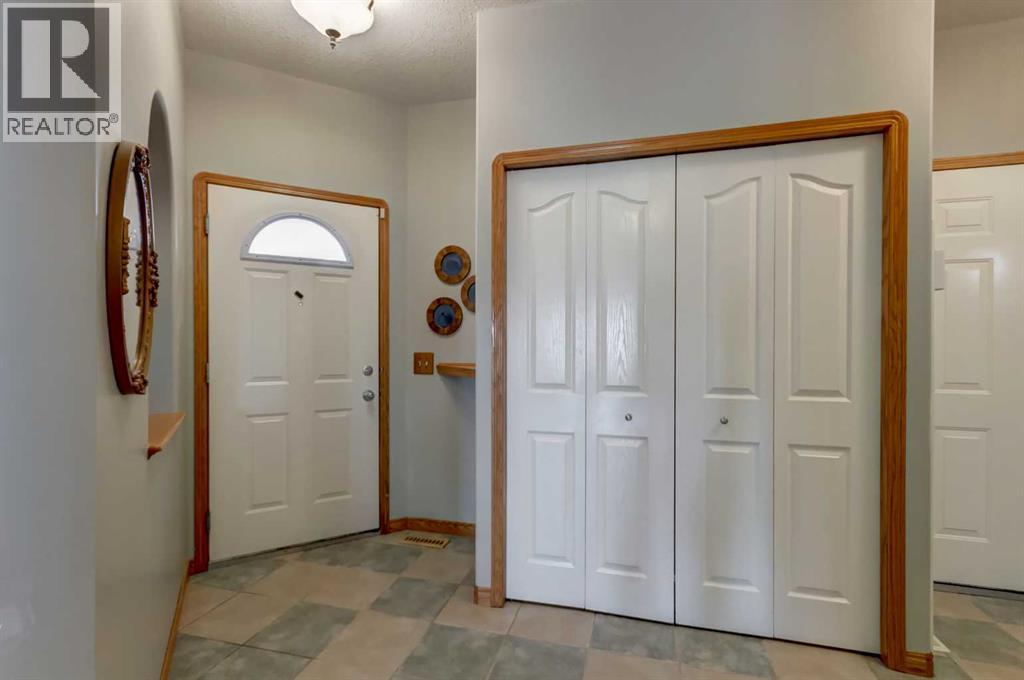 208 Railway Avenue, Cheadle, Alberta  T1P 0X8 - Photo 5 - A2286052