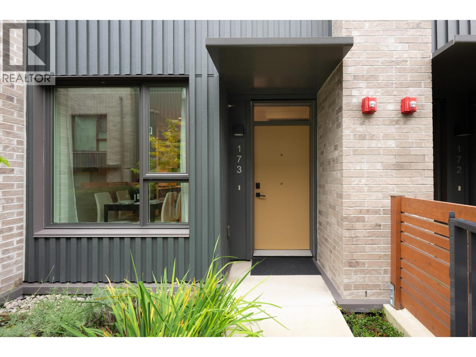 173 805 W 49th Avenue, Vancouver, British Columbia  V5Z 0A1 - Photo 32 - R3067336