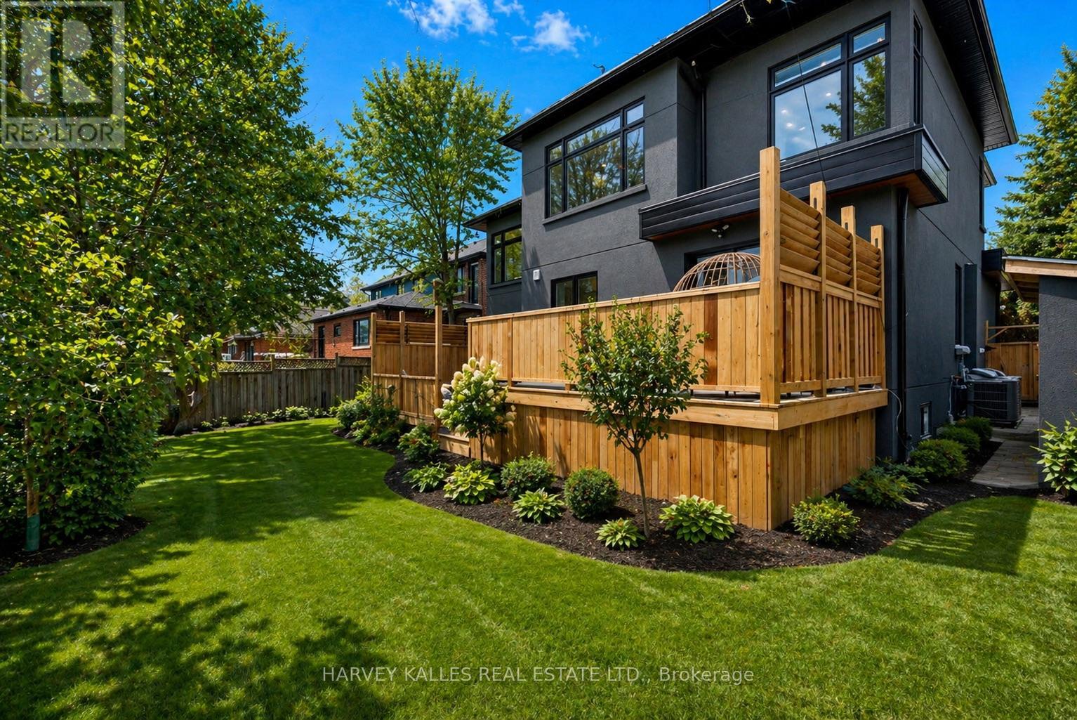 90 Great Oak Drive, Toronto, Ontario  M9A 1N5 - Photo 20 - W12875388