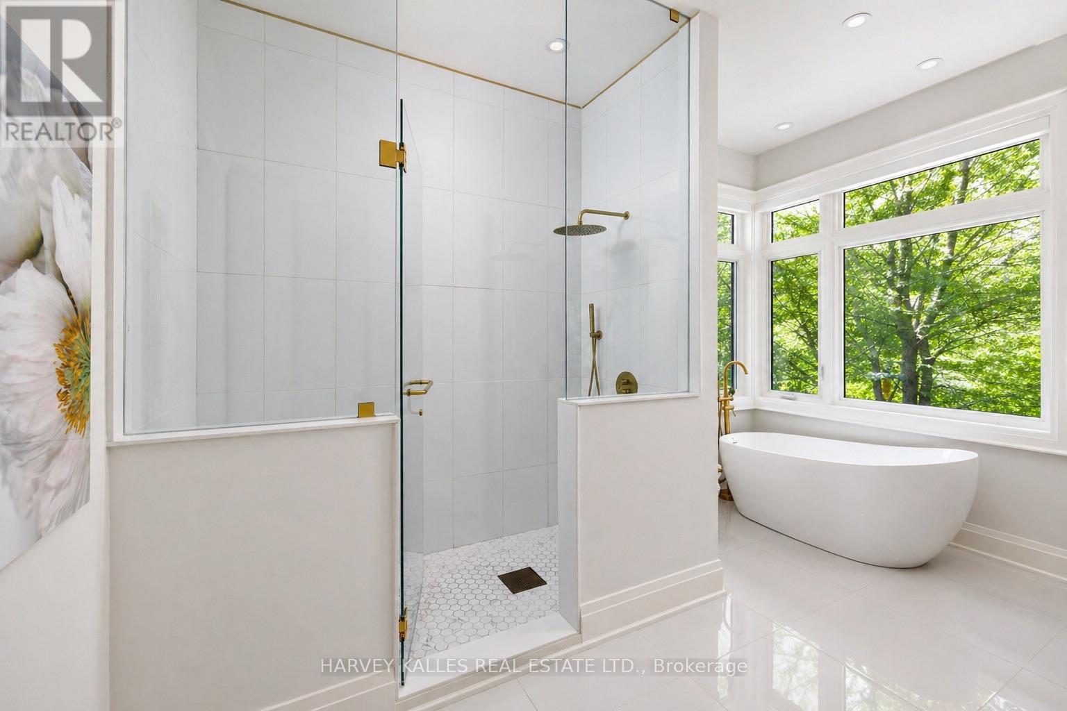 90 Great Oak Drive, Toronto, Ontario  M9A 1N5 - Photo 29 - W12875388