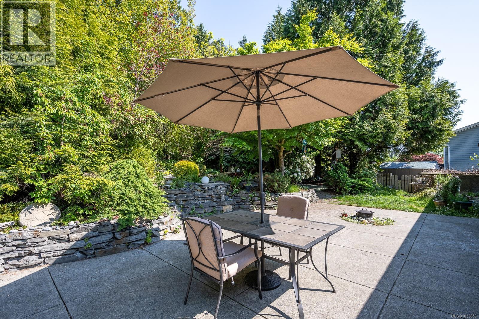 1600 Ascot Ave, Comox, British Columbia  V9M 1A8 - Photo 2 - 1033856