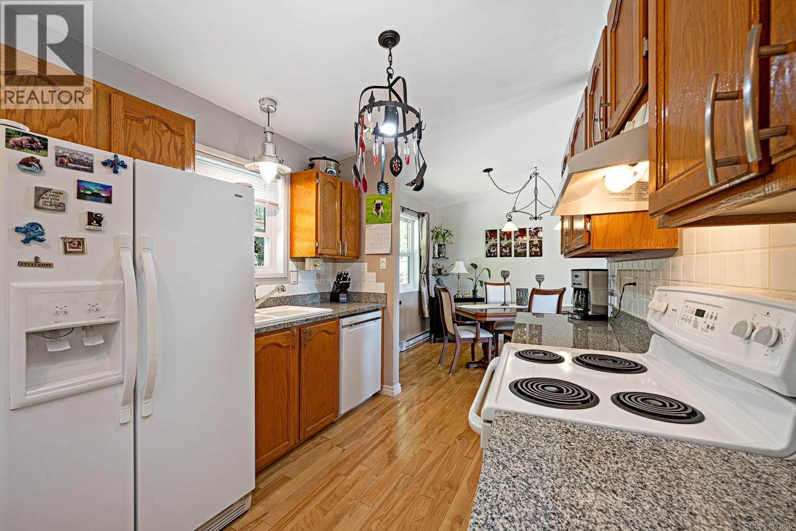 1600 Ascot Ave, Comox, British Columbia  V9M 1A8 - Photo 6 - 1033856