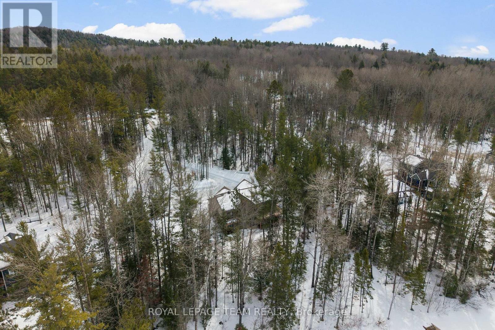 424 Lakewoods Drive, Madawaska Valley, Ontario  K0J 1B0 - Photo 13 - X12954764