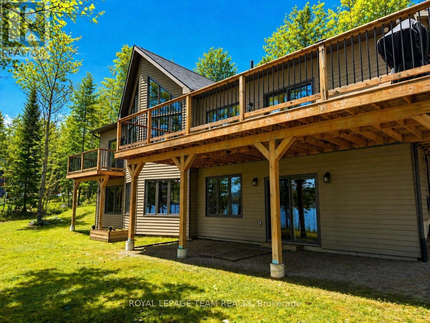 424 Lakewoods Drive, Madawaska Valley, Ontario  K0J 1B0 - Photo 2 - X12954764