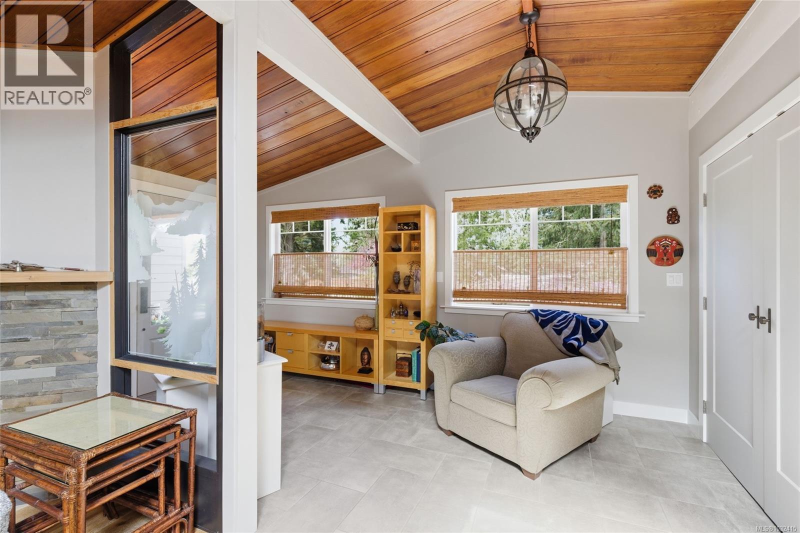 1691 Acacia Rd, Nanoose Bay, British Columbia  V9P 9C6 - Photo 5 - 1032415