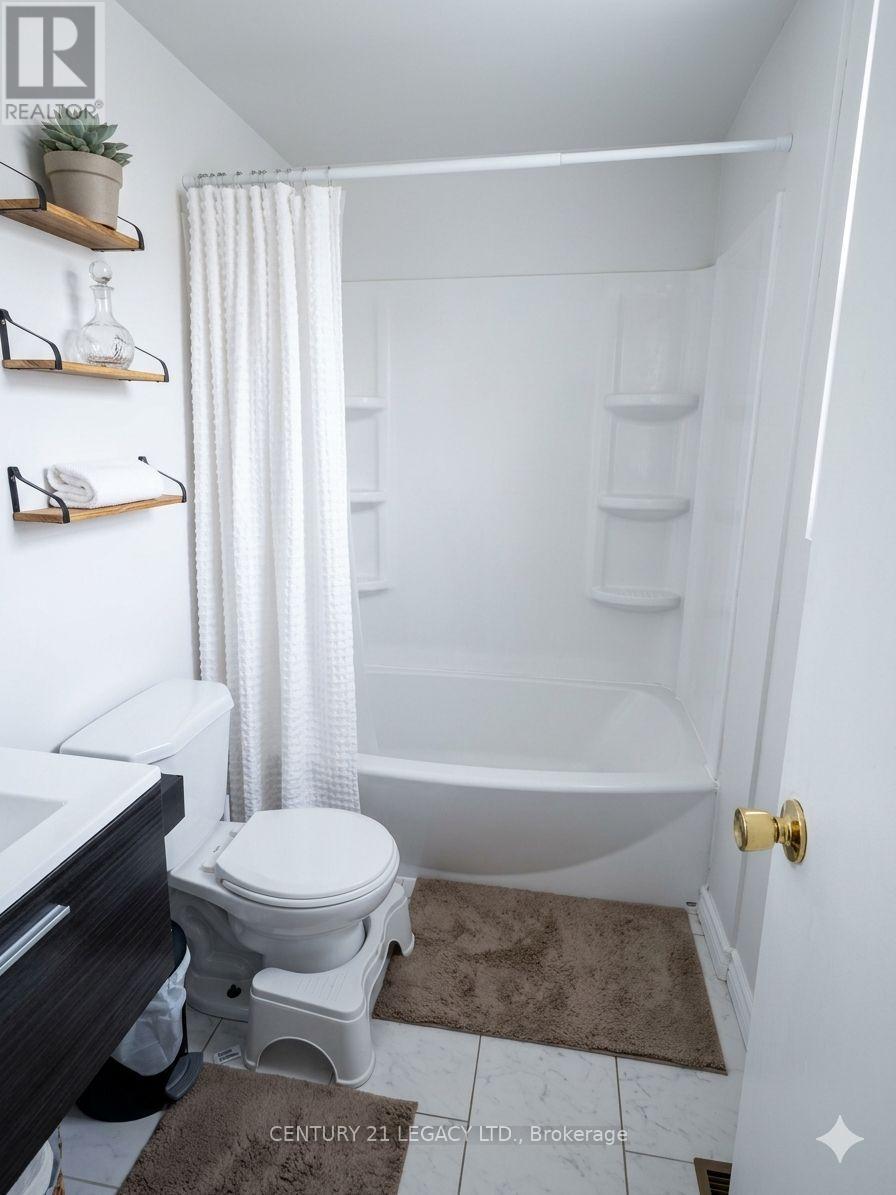 5 Haida Square, Brampton, Ontario  L6S 2N5 - Photo 13 - W13058394