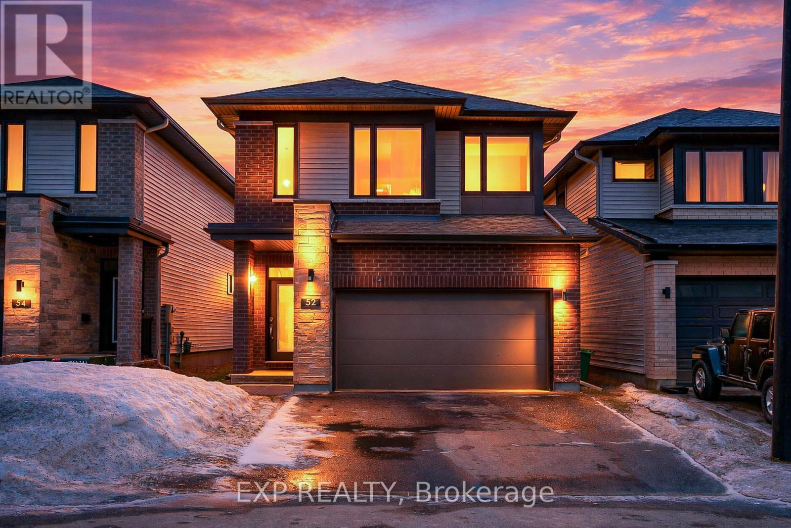 52 Whooping Crane Ridge, Ottawa, Ontario  K4M 0P2 - Photo 2 - X12883222